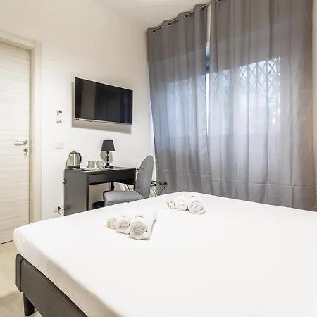 Πανσιόν Ethnos Relais Vaticano 3*